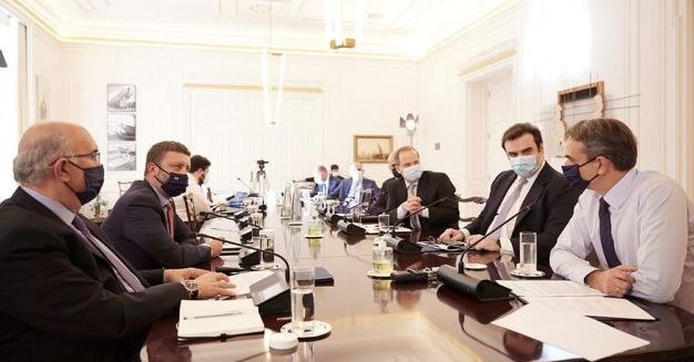 Ολοκληρώθηκαν και παρουσιάστηκαν στον Πρωθυπουργό οι δράσεις για την απλούστευση και ψηφιοποίηση της ανανέωσης άδειας οδήγησης και της χορήγησης αντιγράφου άδειας κυκλοφορίας